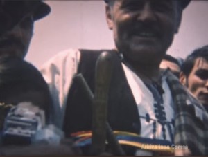 Dr. Ilie Lupu în ținută completă - cu mioritic, bâtă de oier și fluier la cingătoare.
