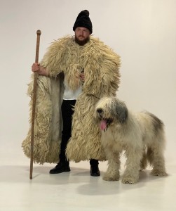 zORILĂ DIN ZESTREA STÂNELOR